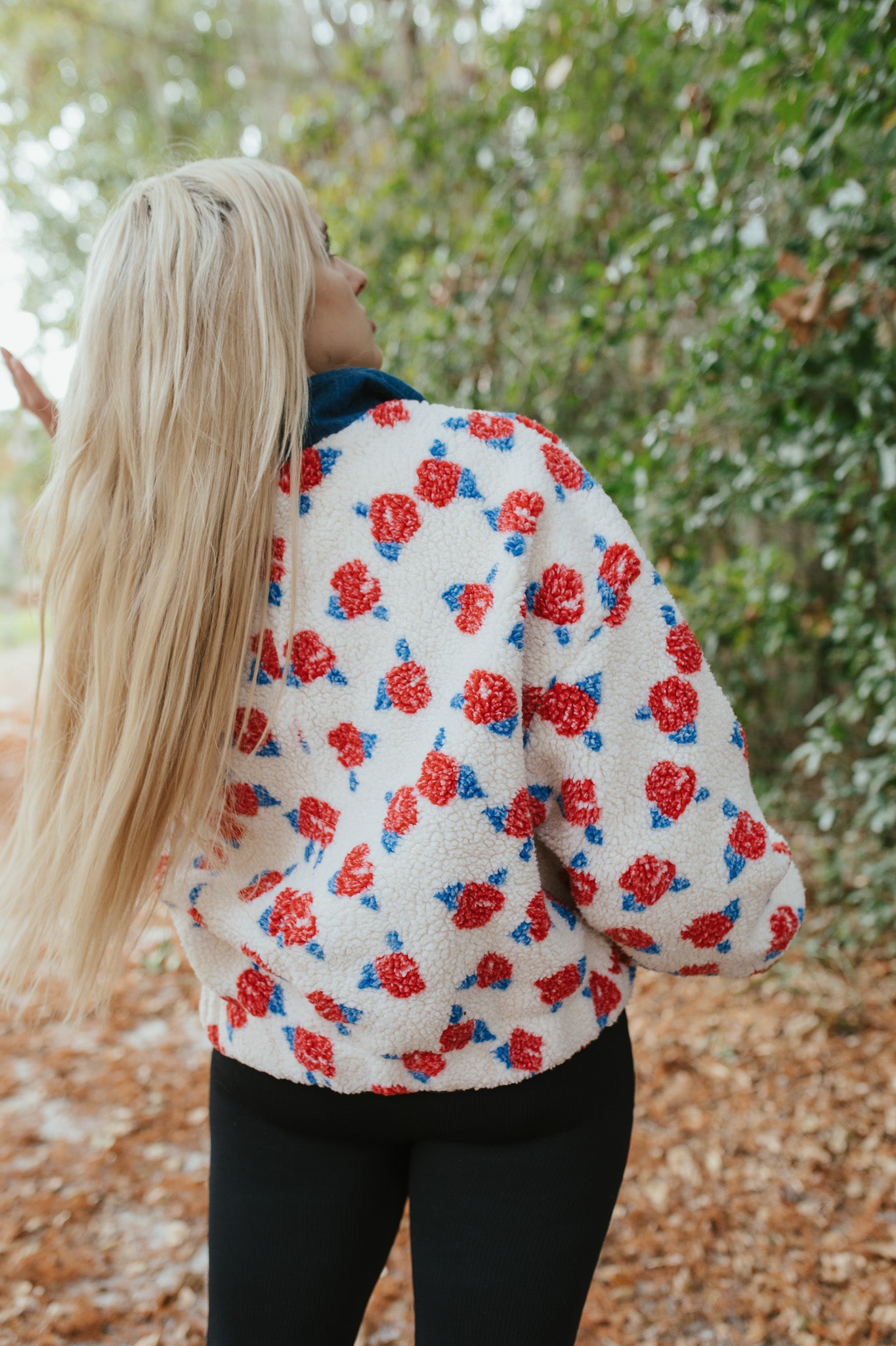 Winterberry Cream Pullover