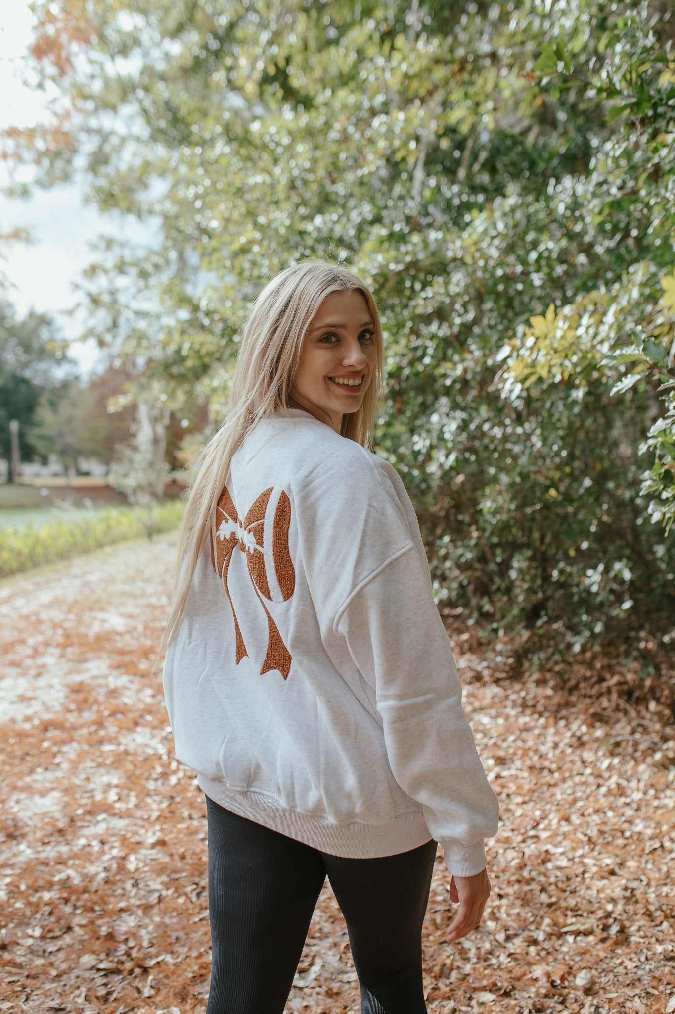 Touchdown & Bows Pullover