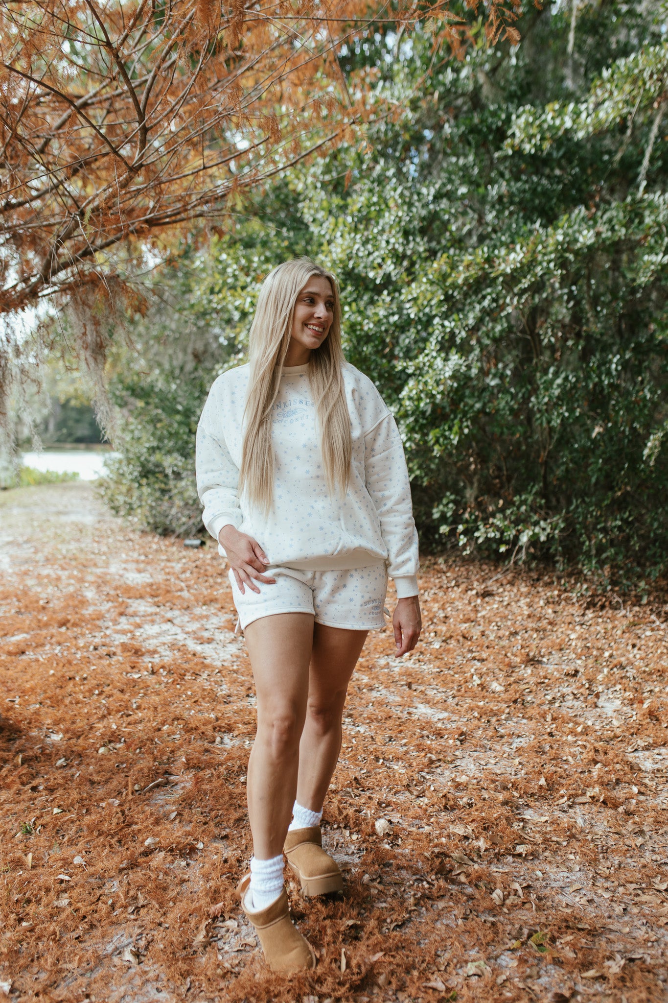 Snowflake Wishes Crewneck