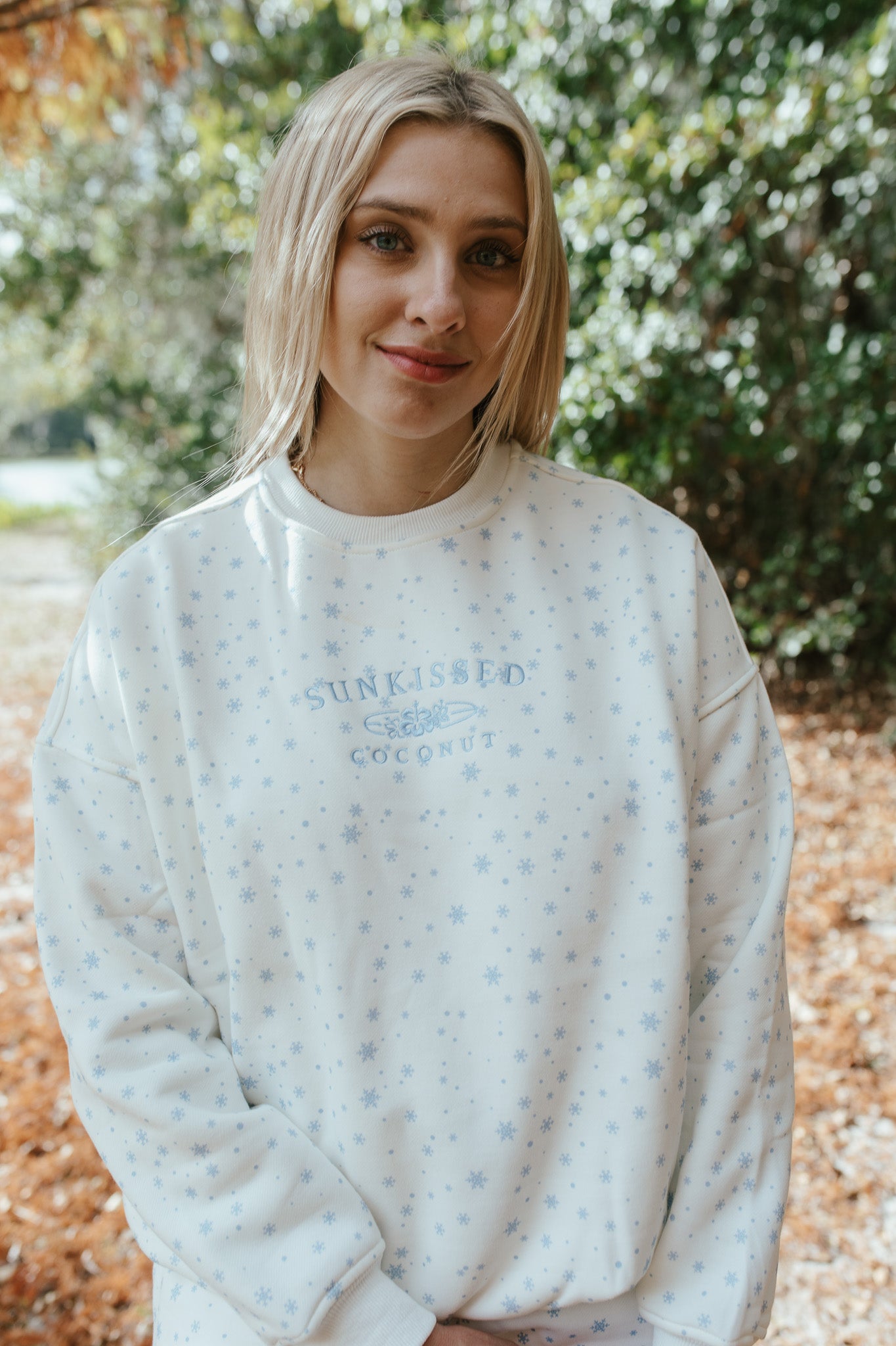 Snowflake Wishes Crewneck