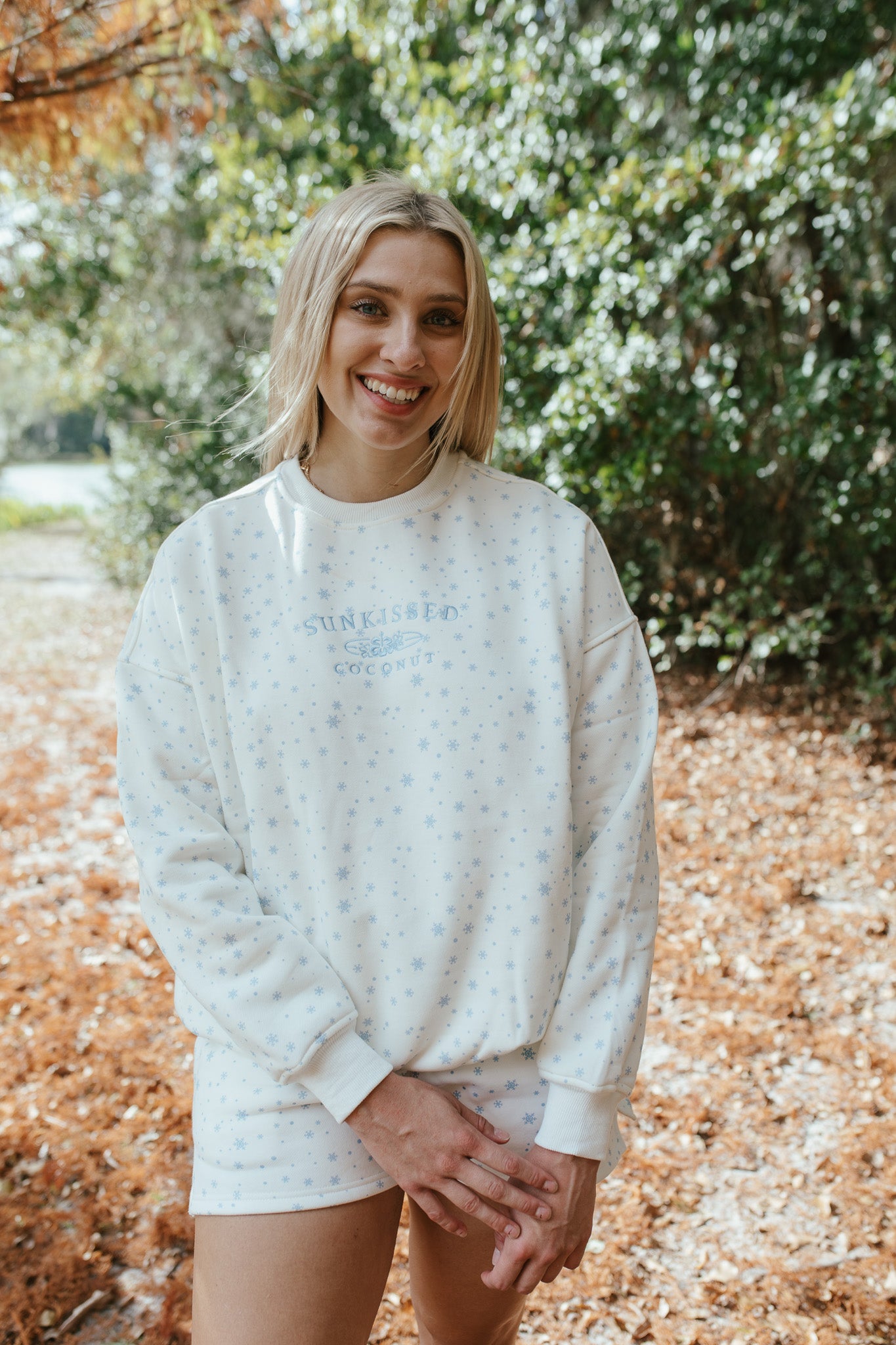 Snowflake Wishes Crewneck