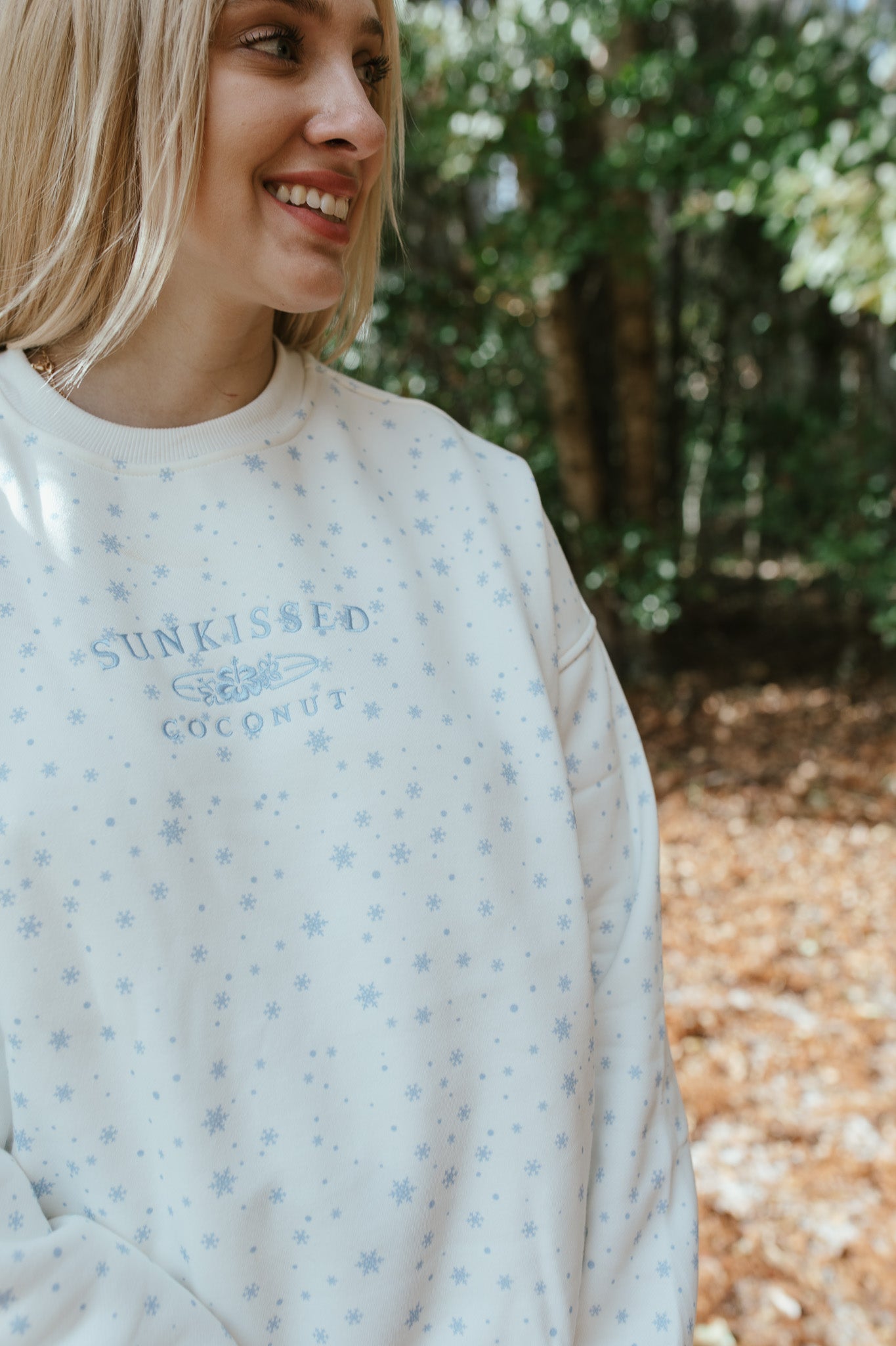 Snowflake Wishes Crewneck