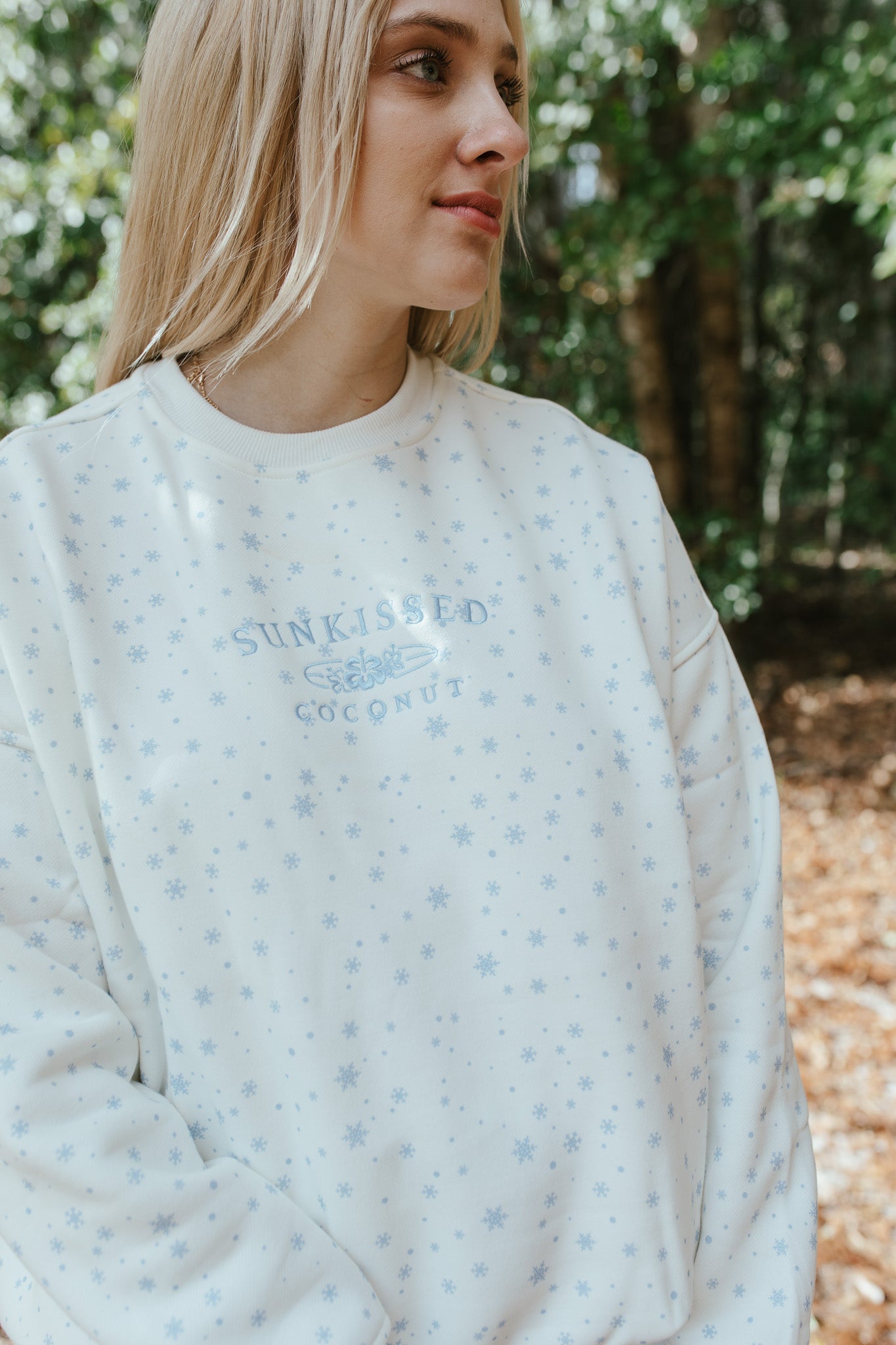 Snowflake Wishes Crewneck